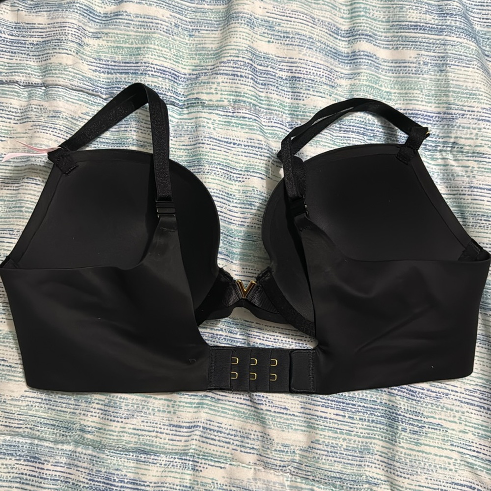 VS Black Love Cloud Push-Up Bra Size 32C - Picture 4 of 6